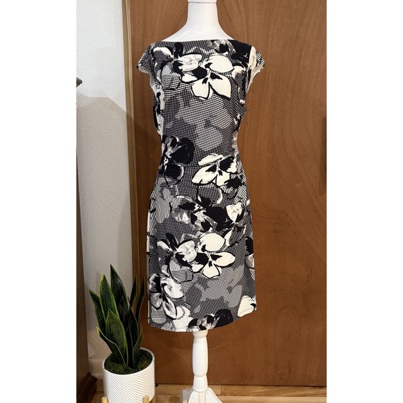 Lauren Ralph Lauren Floral Cap Sleeve Ruched Stretch Sheath Dress Black White 12 - Picture 1 of 16